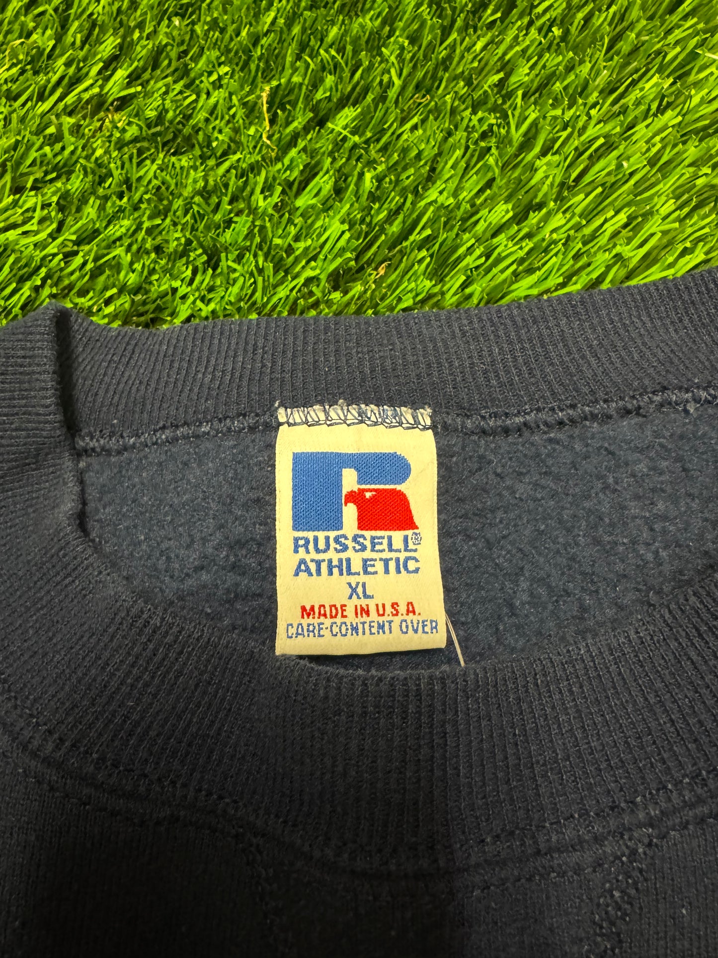 90s University of Notre Dame Vintage Russell Embroidered Crewneck (XL)