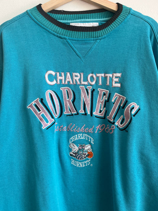 90s Charlotte Hornets Faded Logo Athletic Crewneck (L)