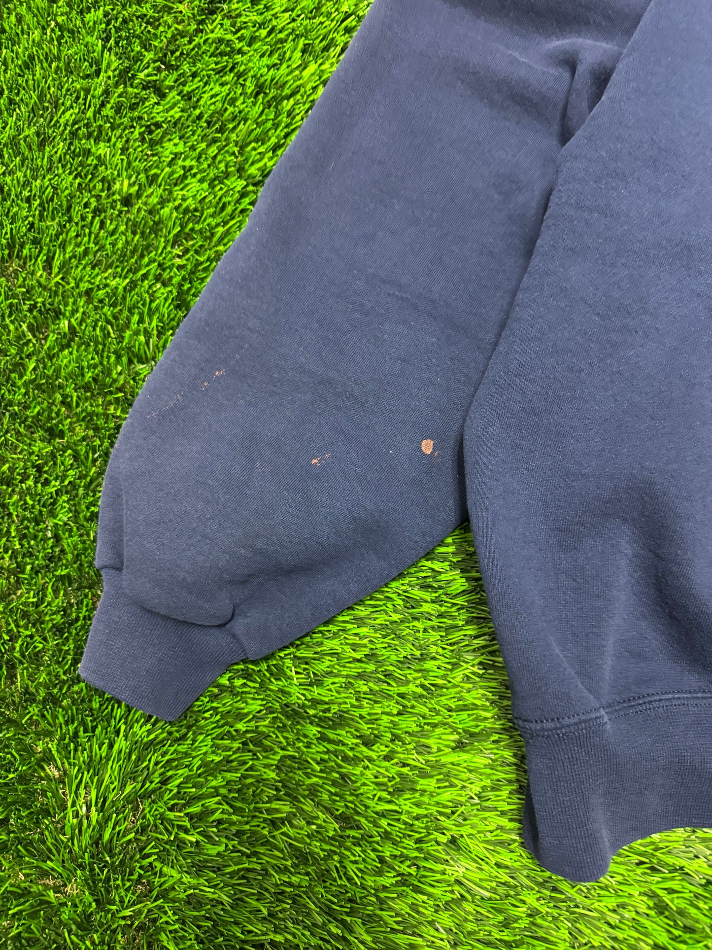 90s University of North Carolina UNC Thrashed Vintage Russell Crewneck (XL)