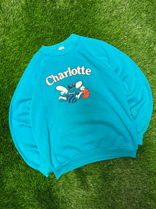 90s Charlotte Hornets Vintage Mascot Logo NBA Crewneck (L)