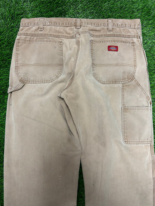 00s Dickies Tan Workwear Carpenter Stained Pants (38 x 32)