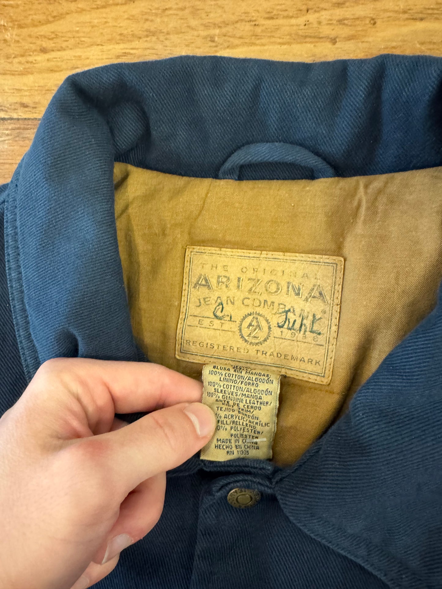 00s Arizona Jeans Multi-Color Spell Out Jacket (M)