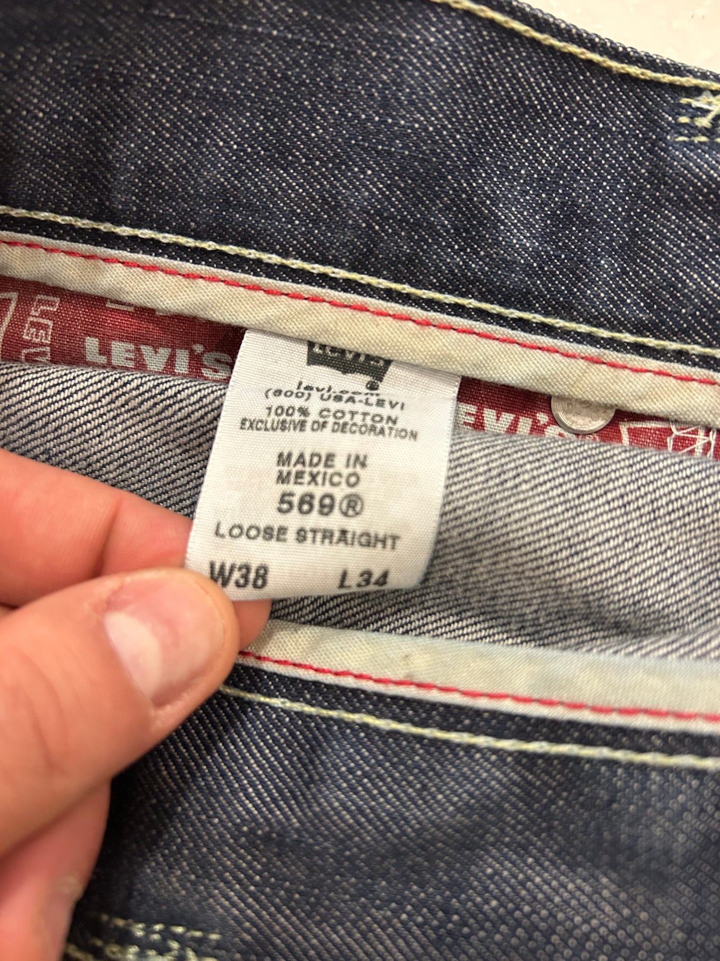 2009 Levi's 569 Loose Baggy Embroidered Jeans (38 x 34)