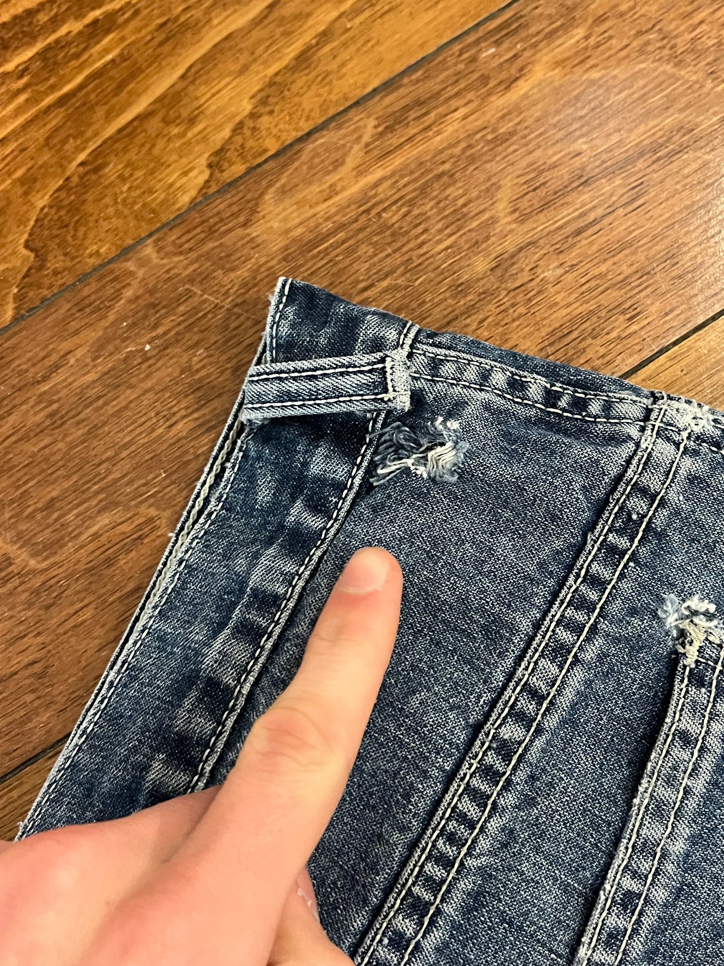 00s Mossimo Dark Wash Carpenter Shorts (34)