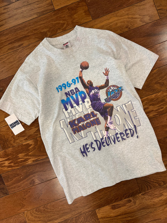 1997 Utah Jazz Karl Malone NBA MVP "He's Delivered" Vintage Tee (L)