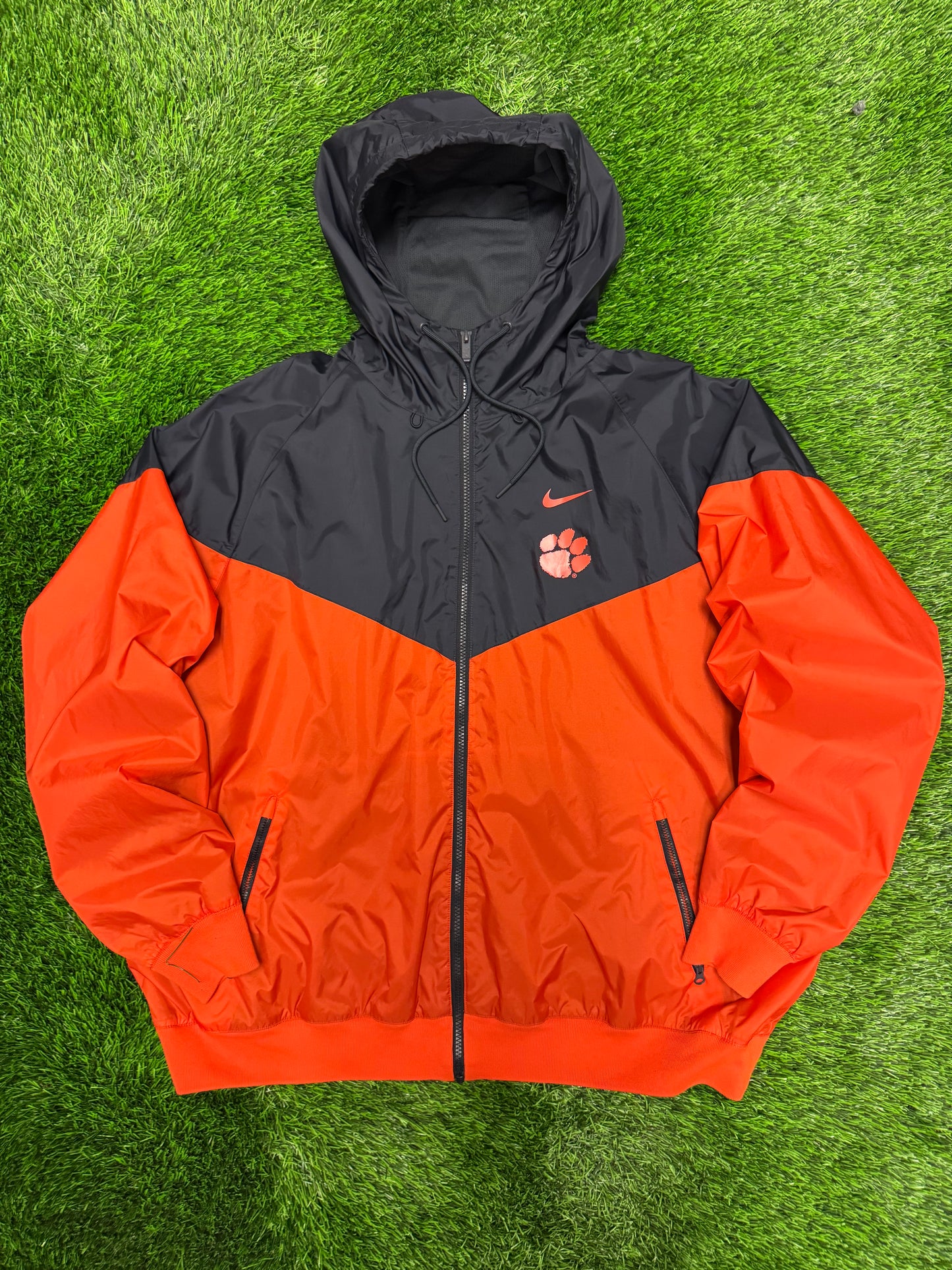 Clemson University Nike Full Zip Windbreaker (XXL)