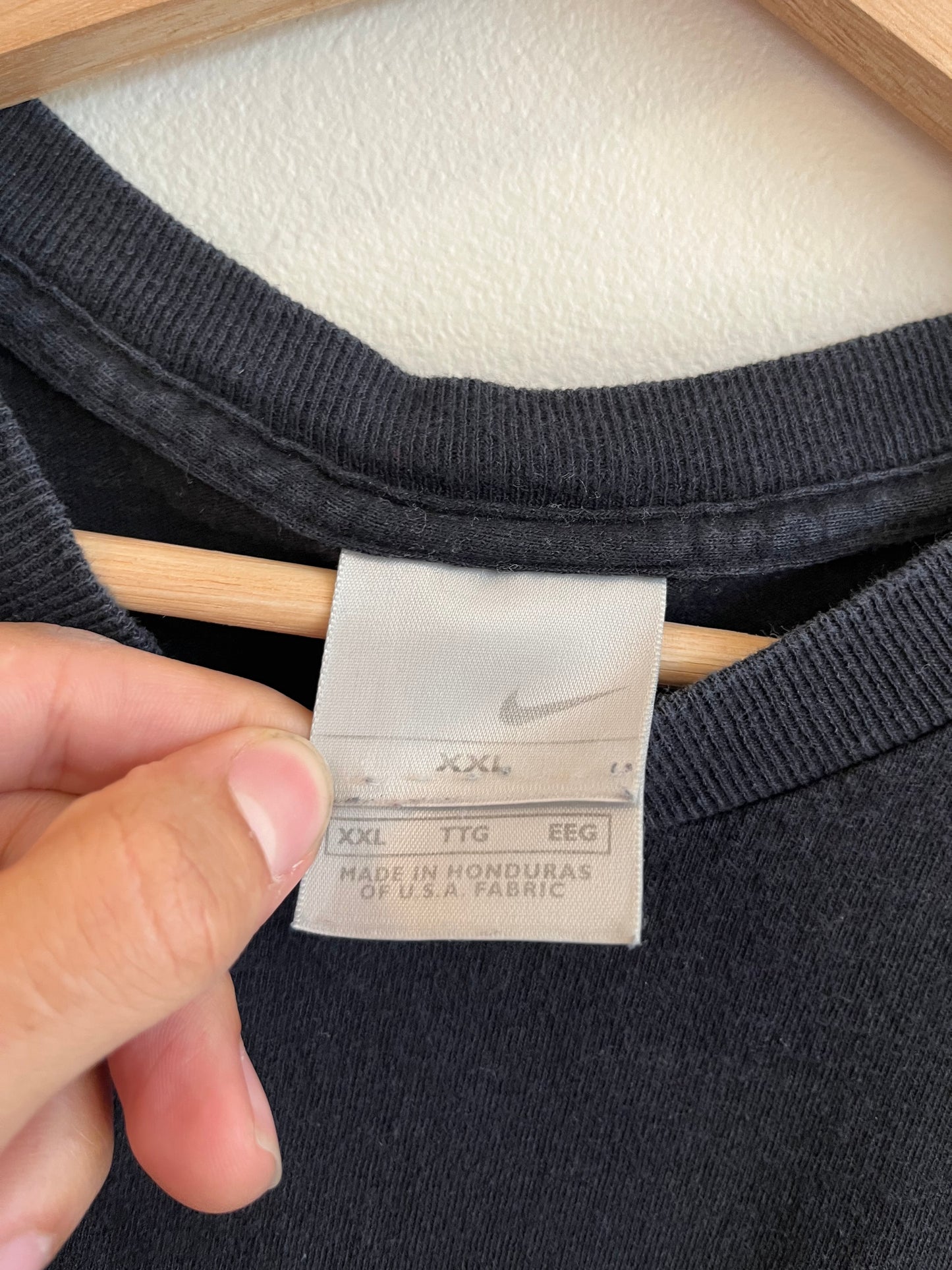 00s Nike Black Essential Tee (XXL)