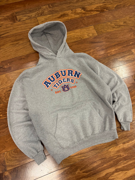 00s Auburn University Vintage Essential Spell Out Hoodie (XL)