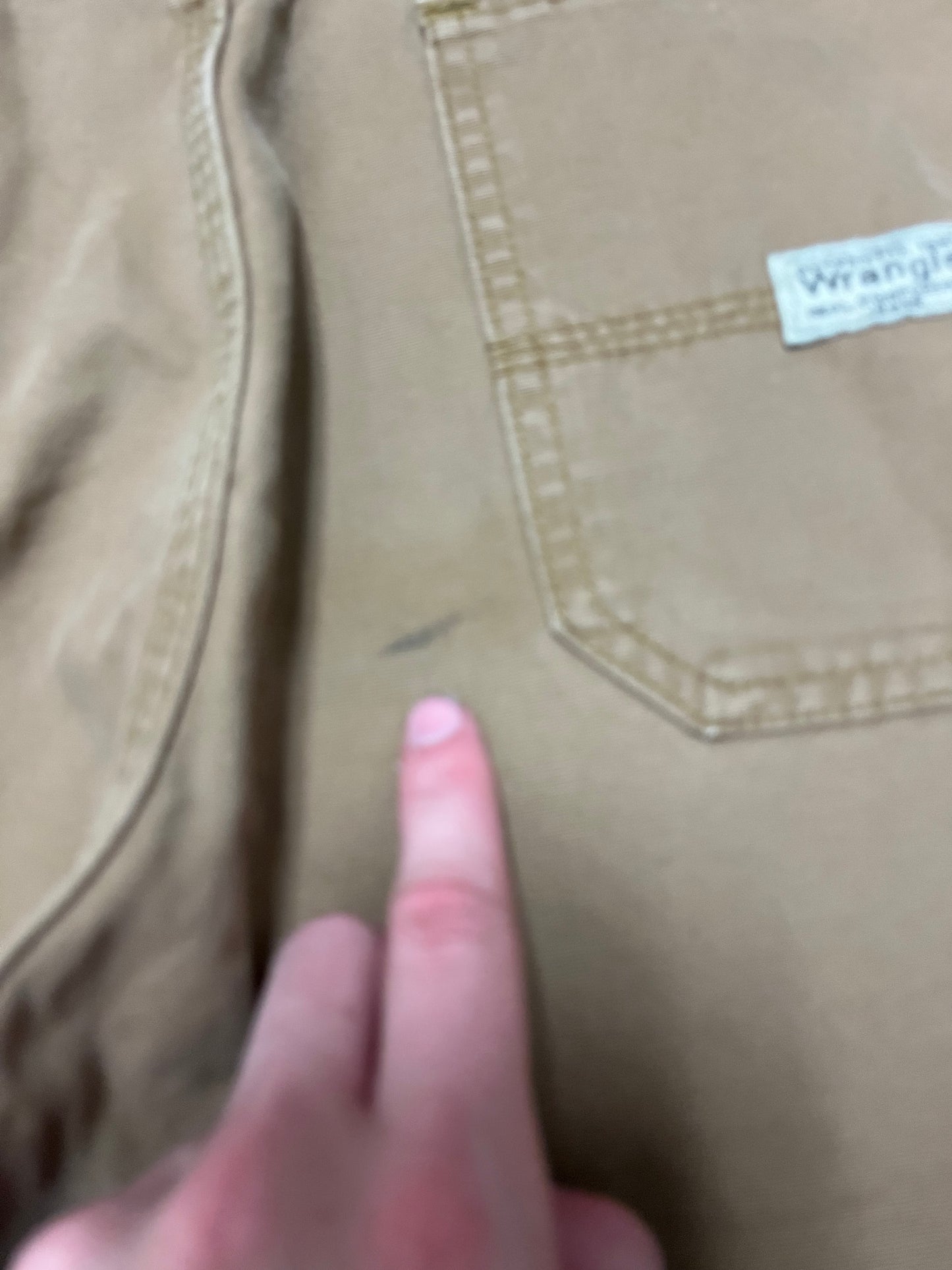 00s Wrangler Tan Workwear Carpenter Shorts (34)