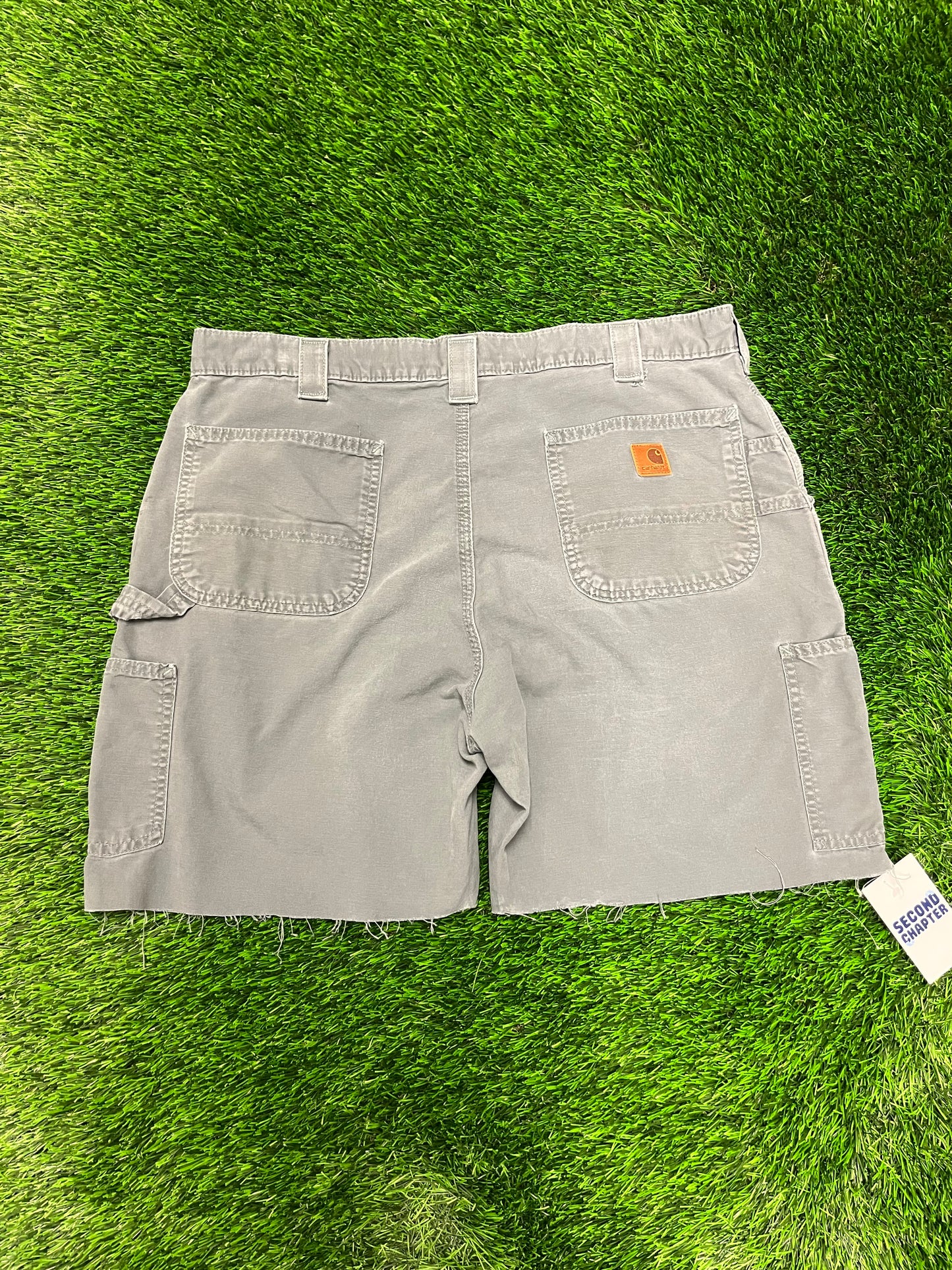 2010s Carhartt Olive Workwear Carpenter Cut Frayed Shorts (38)
