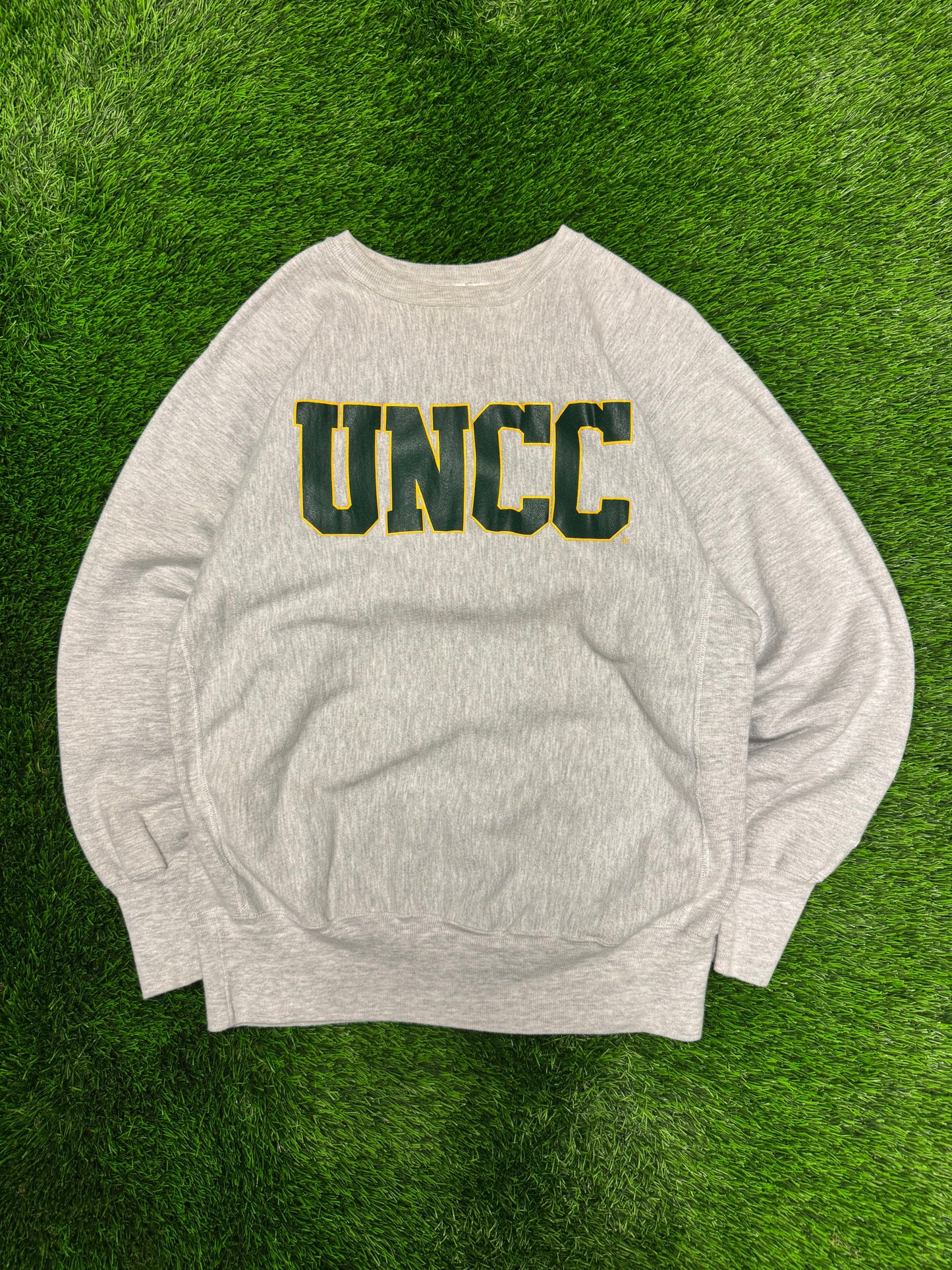 90s University Of North Carolina Charlotte (UNCC) Vintage Spell Out Reverse Weave Crewneck (XL)