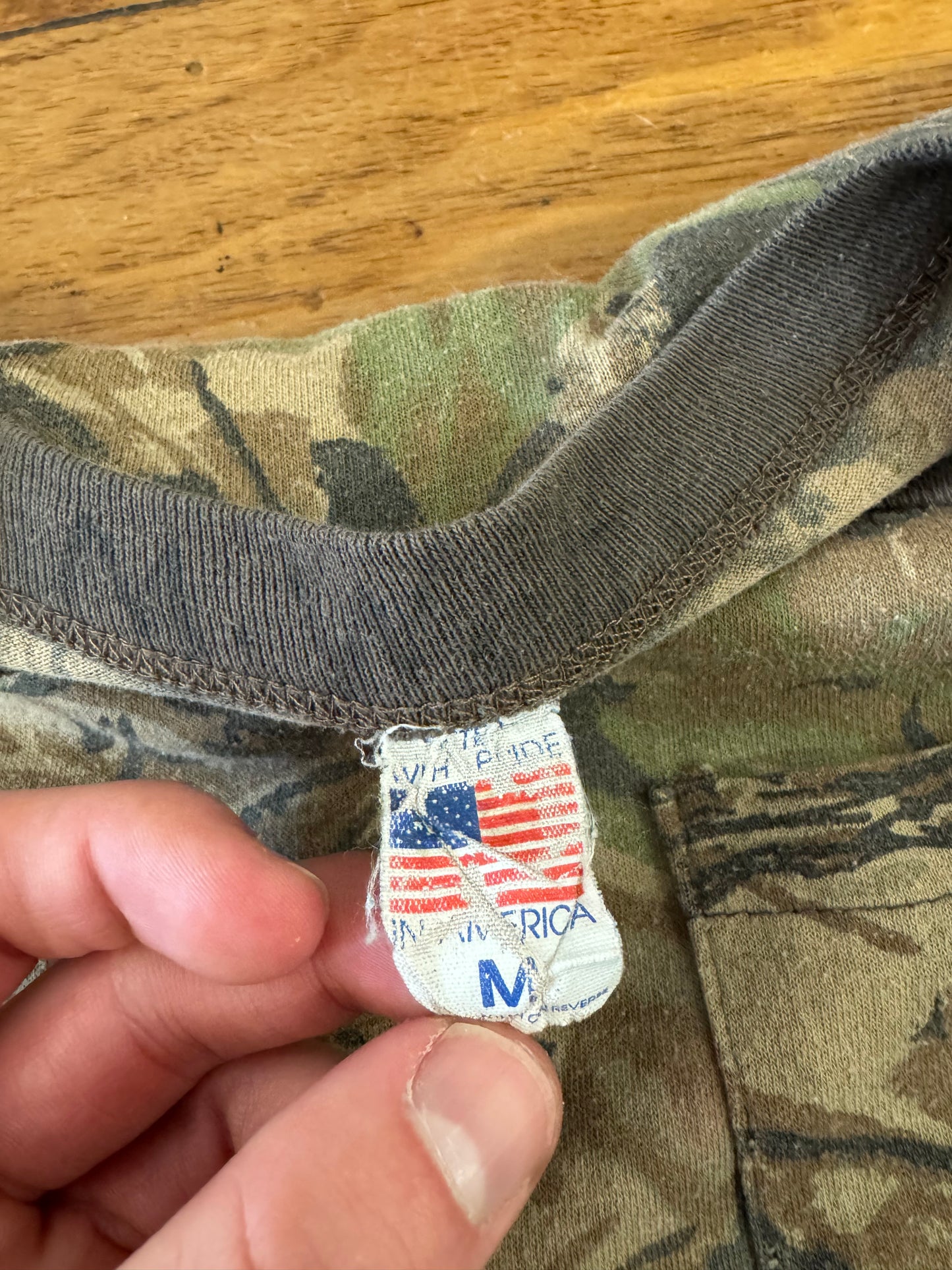 90s America Realtree Camo Long-Sleeve Shirt (S)