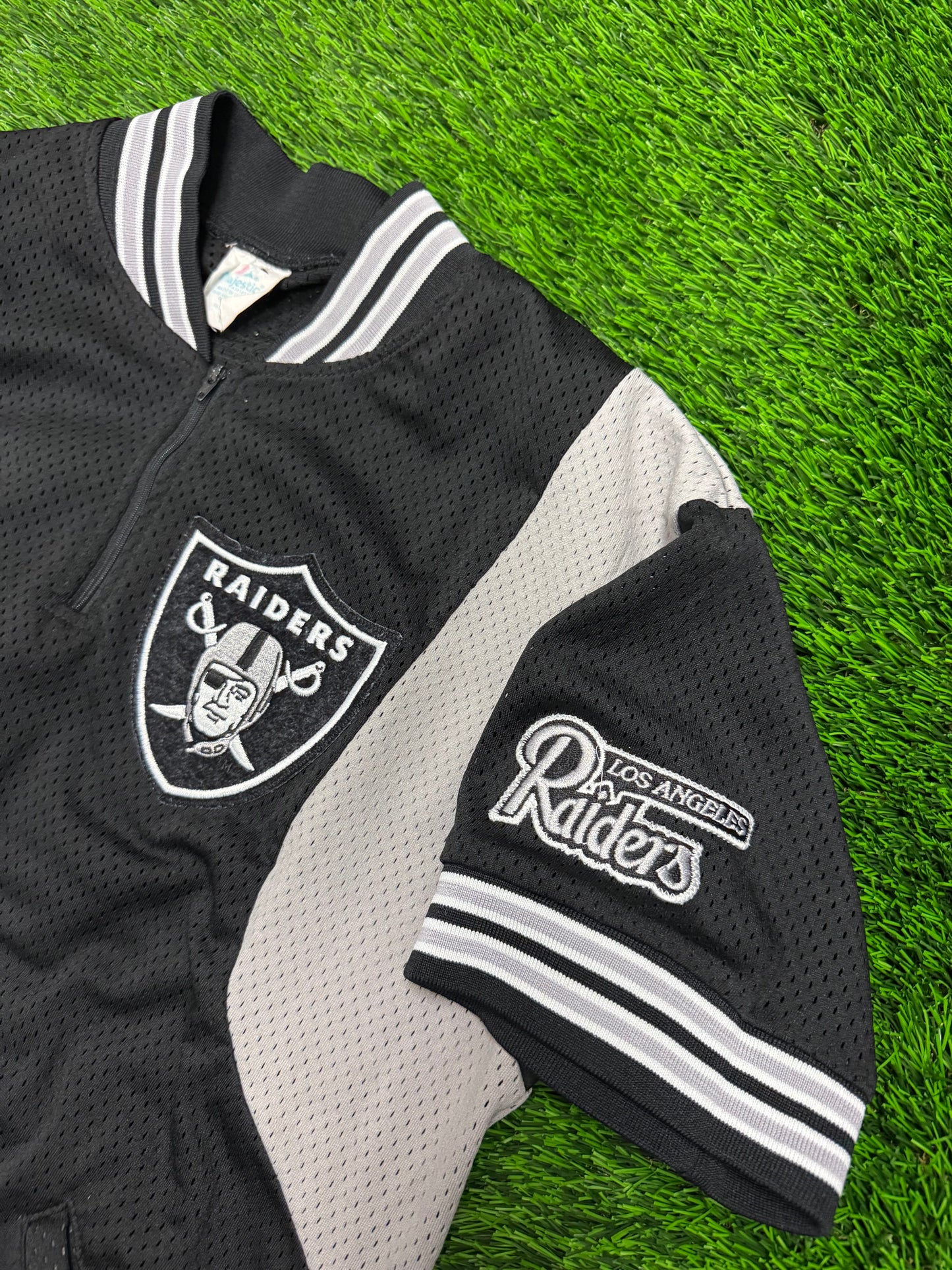 90s Los Angeles Raiders 1/4th Zip Mesh Majestic Jersey (L)
