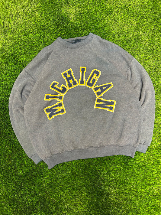 90s University of Michigan Wolverines Faded Blue Spell Out Crewneck (XL)