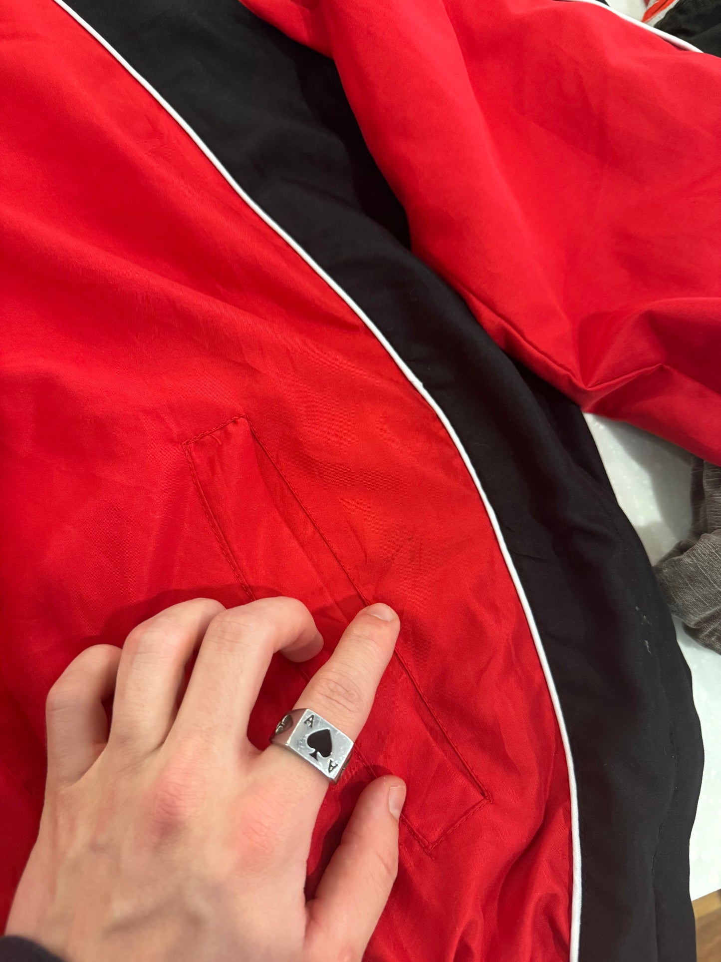 2010s Atlanta Falcons Red Spell Out Windbreaker (XL)