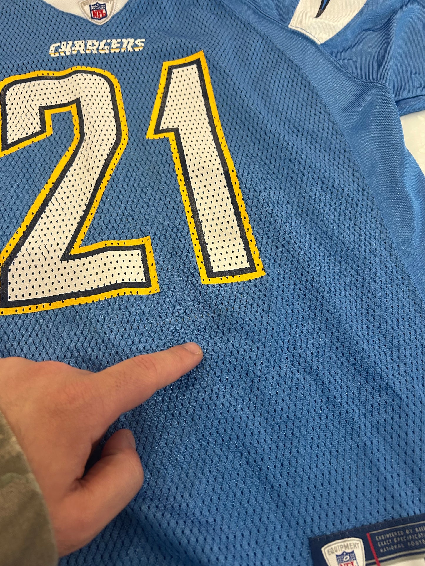 00s San Diego Chargers LaDainian Tomlinson NFL Reebok Jersey (Youth L)