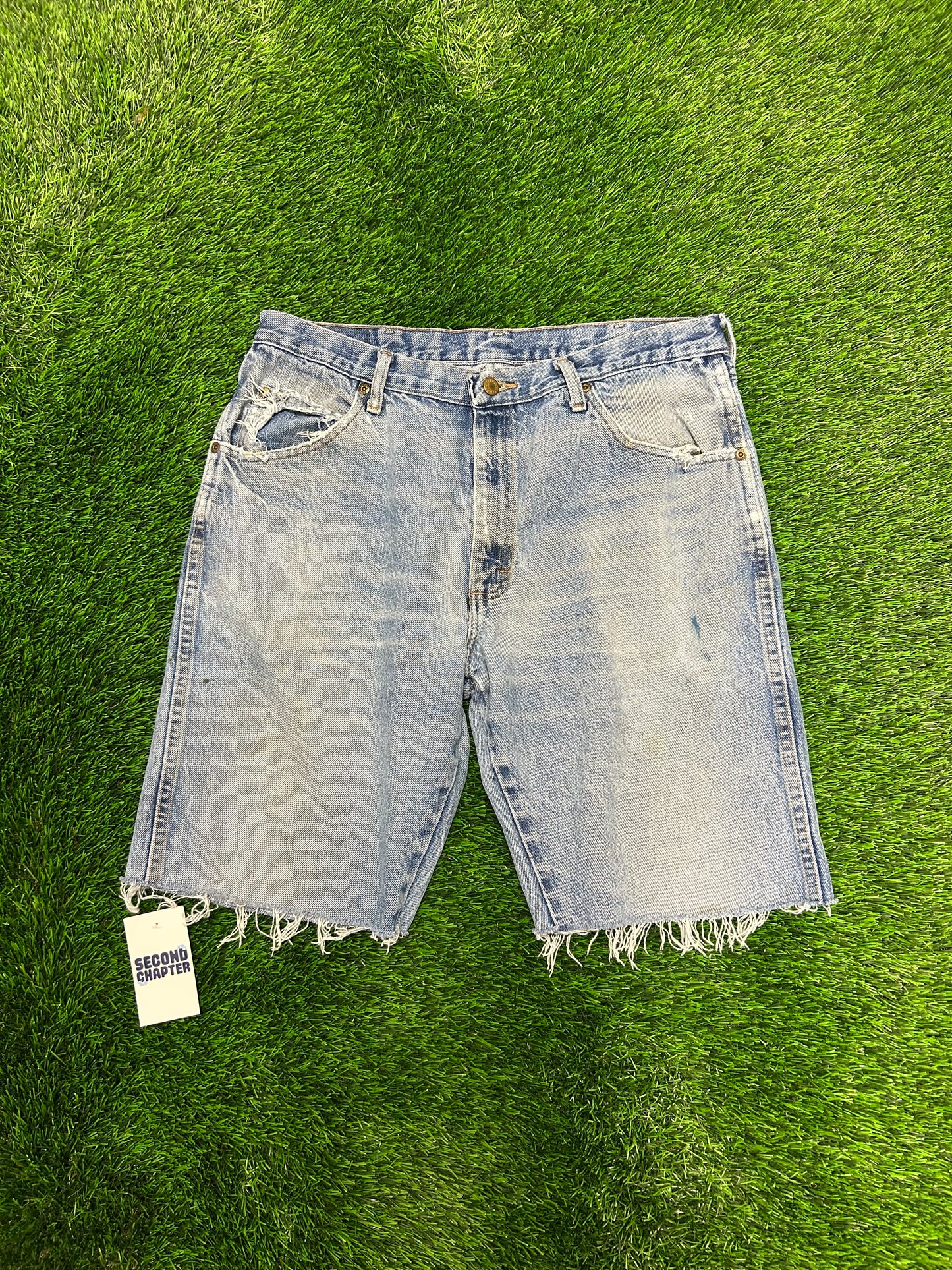00s Wrangler Workwear Distressed Cut Off Vintage Jean Shorts (36)