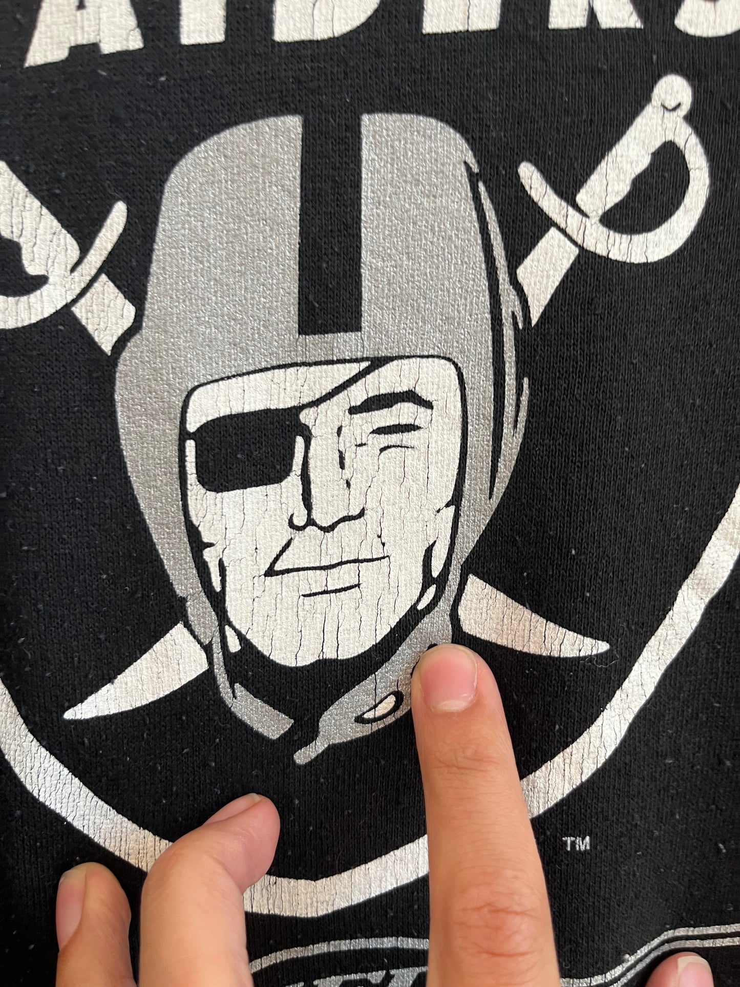 1997 Oakland Raiders NFL Graphic Spell Out Crewneck (XL)