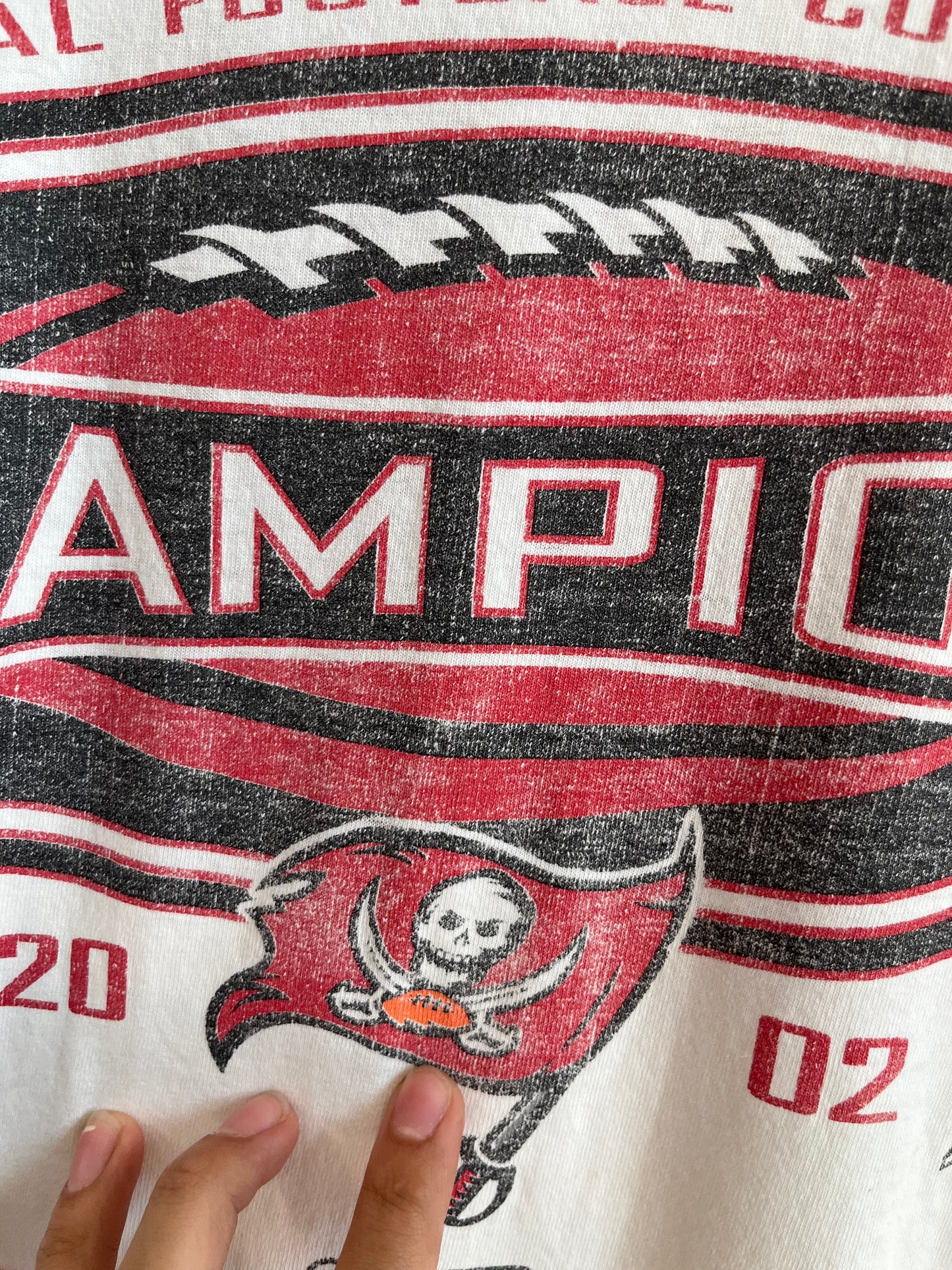2002 Tampa Bay Buccaneers NFC Champions Tee (L)