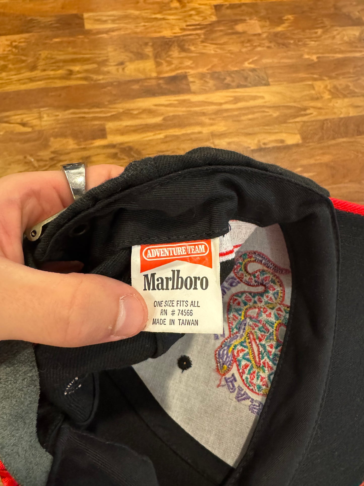 90s Marlboro Adventure Team Snake Pass Graphic Stap Hat (OS)
