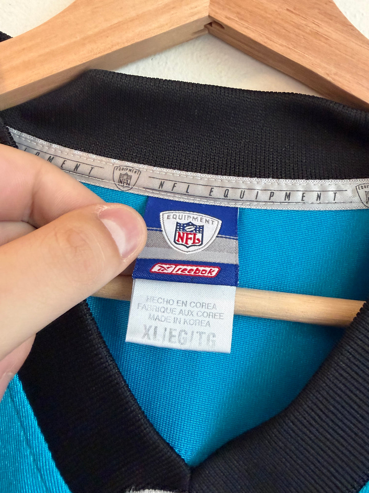 00s Carolina Panthers DeShaun Fosters Reebok Blue Jersey (XL)