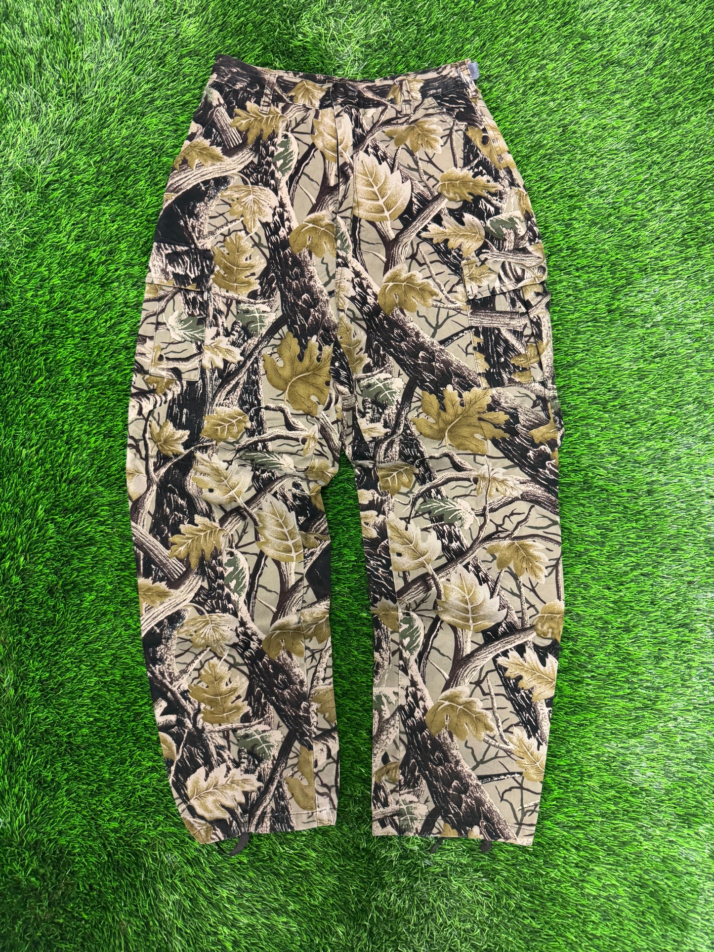 00s Master Sportsman Vintage Camo Pants (27 x 28)