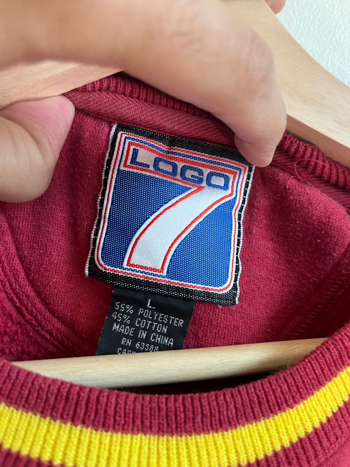 90s Washington Redskins Logo 7 Embroidered Crewneck (L)
