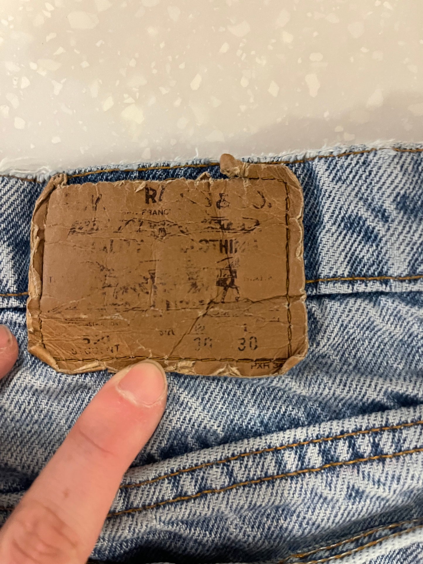 90s Levi's Student Vintage Orange Tab Distressed Light Wash Jeans (28)