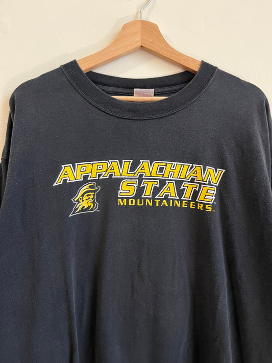 00s Appalachian State Black Spell Out Tee (XL)
