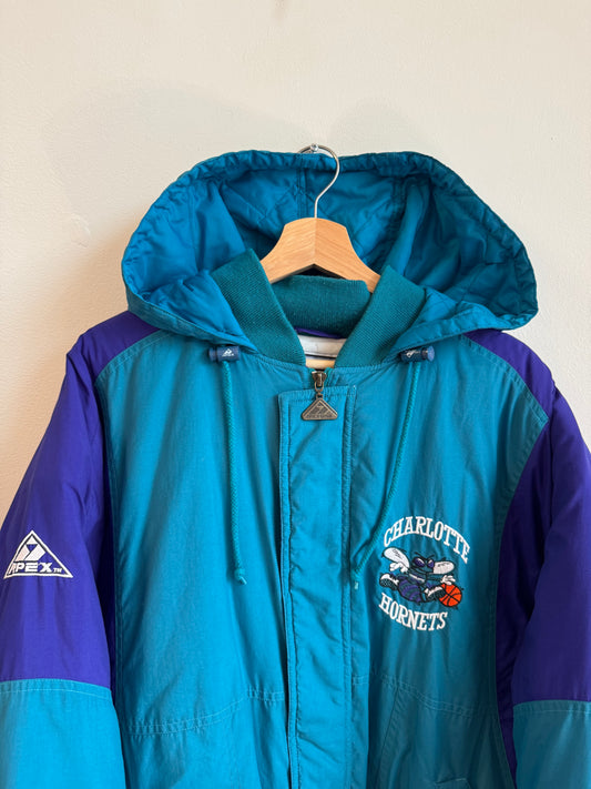 90s Charlotte Hornets Apex Puffer Jacket (L)