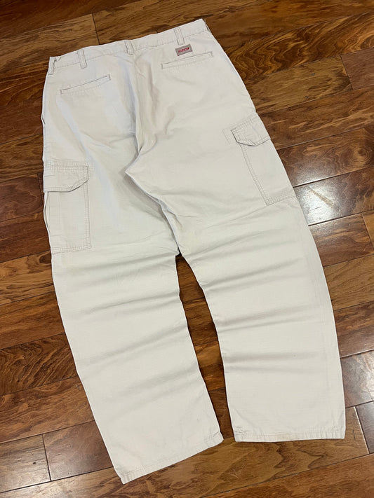 00s Dickies Tan Cargo Pants (36 x 32)