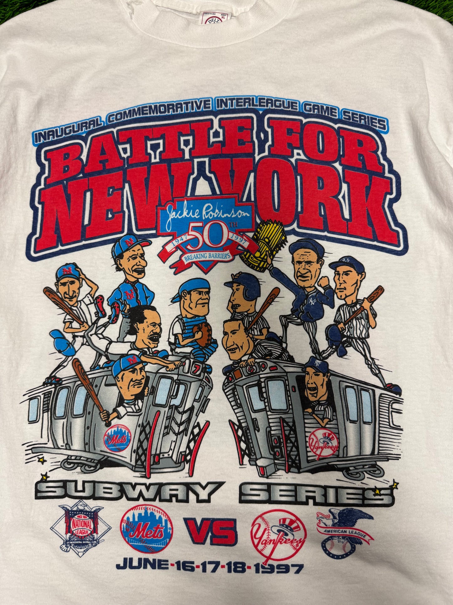 1997 MLB Subway Series "Battle for New York" Yankees vs Mets (Jackie Robinson 50th) Tee (XL)