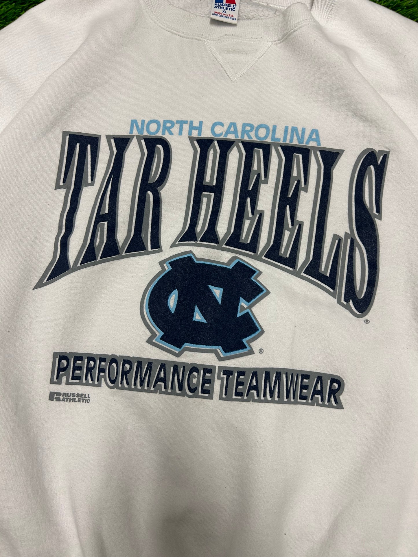 90s University Of North Carolina (UNC) Tar Heels Vintage Russell Crewneck (XL)