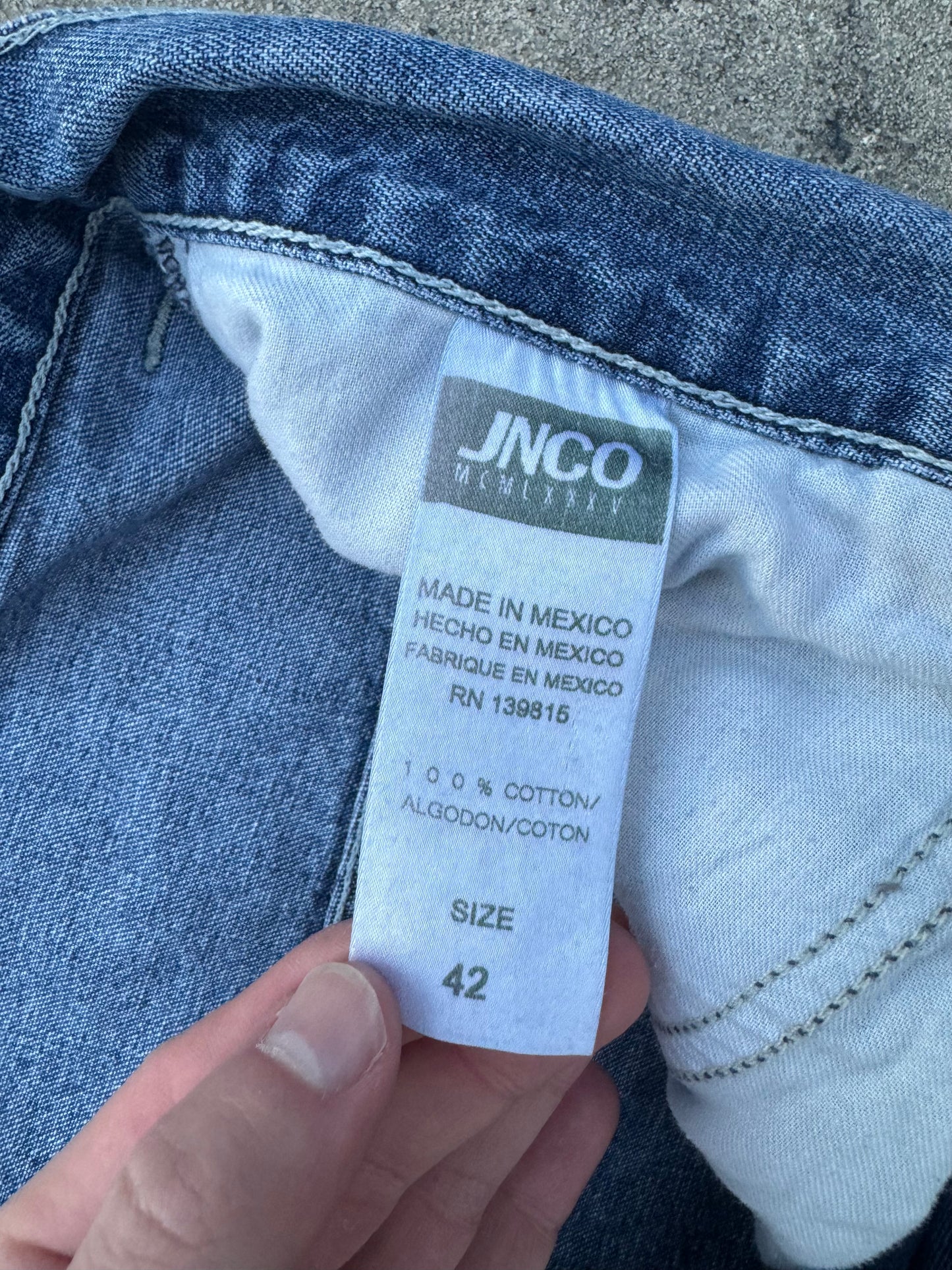 00s JNCO Jeans Embroidered Carpenter Shorts (42)