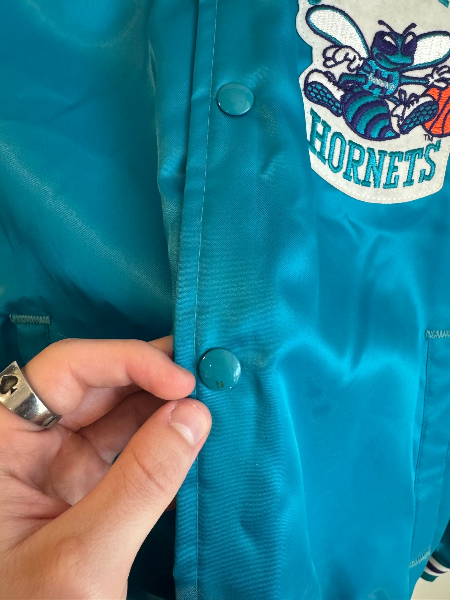 90s Charlotte Hornets NBA Chalk Line Satin (M)