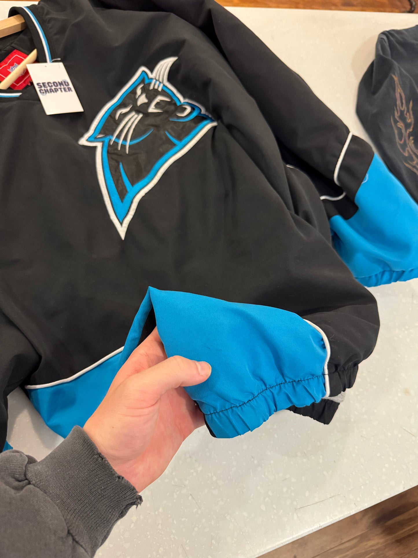 00s Carolina Panthers Big Logo Two Toned Windbreaker (XXL)