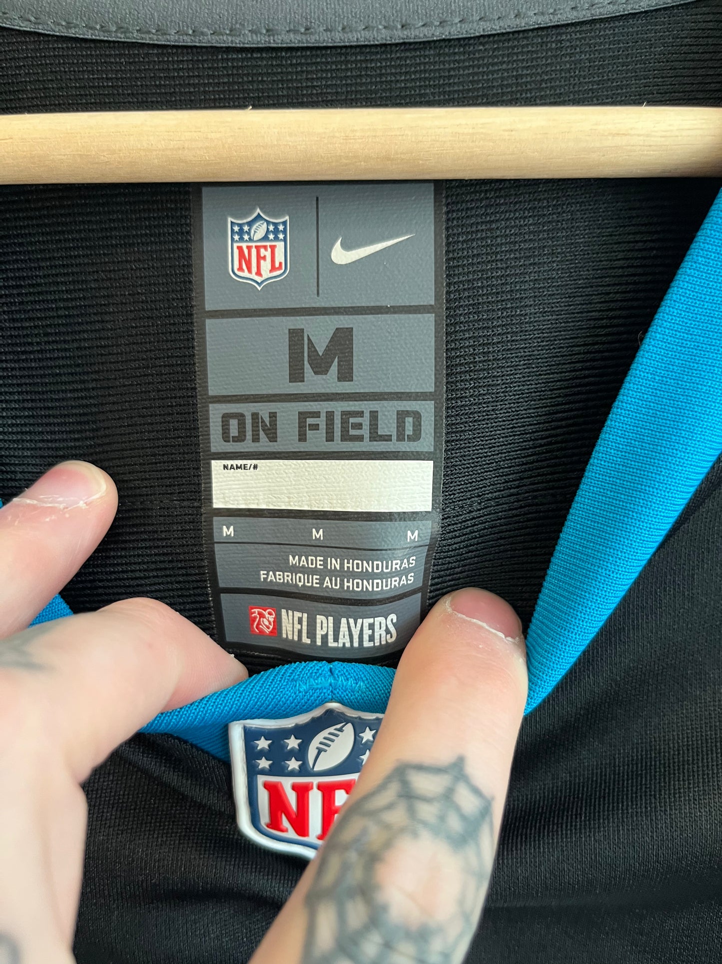 2010s Carolina Panthers Luke Kuechly Nike Home Jersey (M)