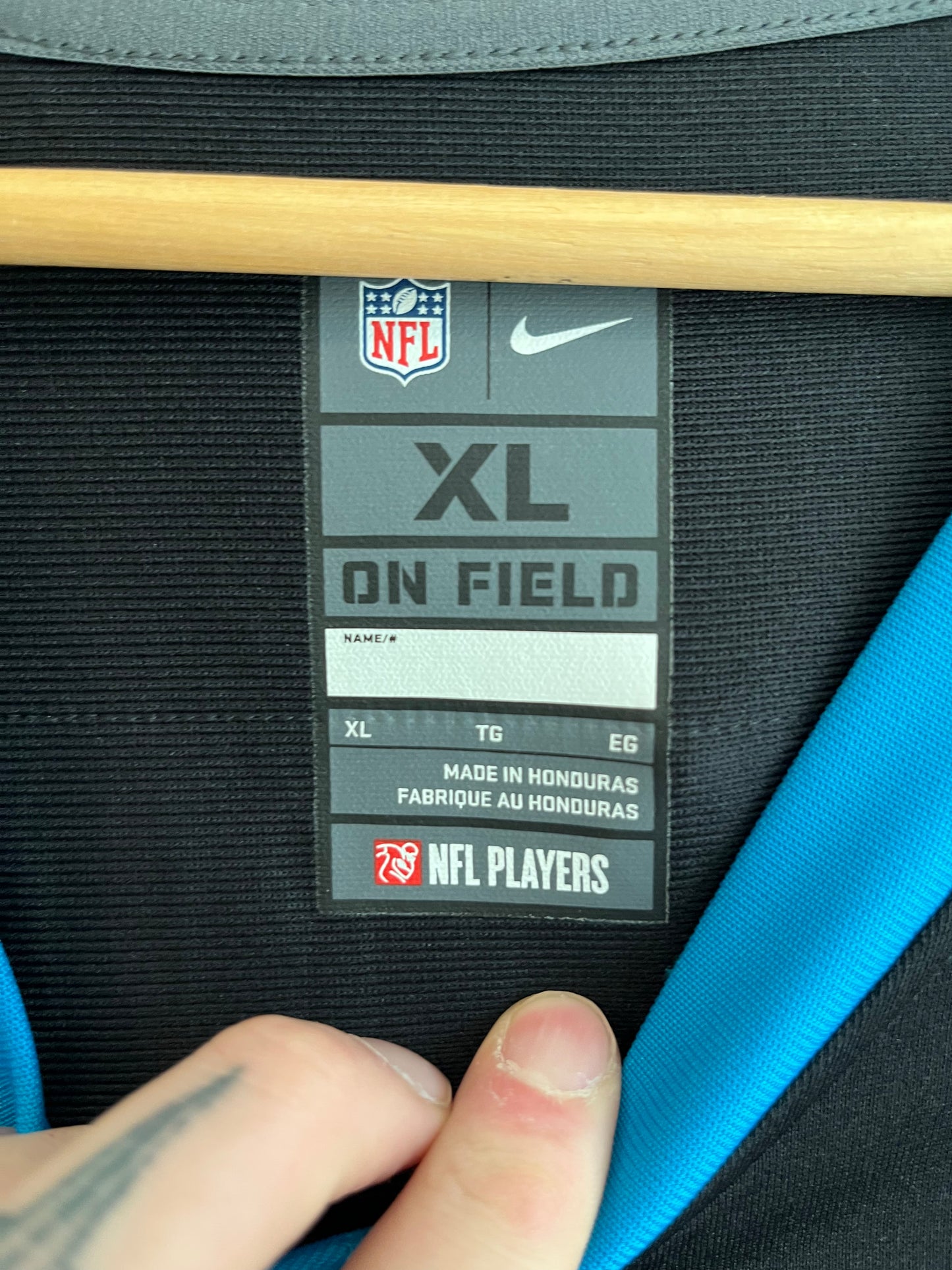 2010s Carolina Panthers Luke Kuechly Nike Home Jersey (XL)