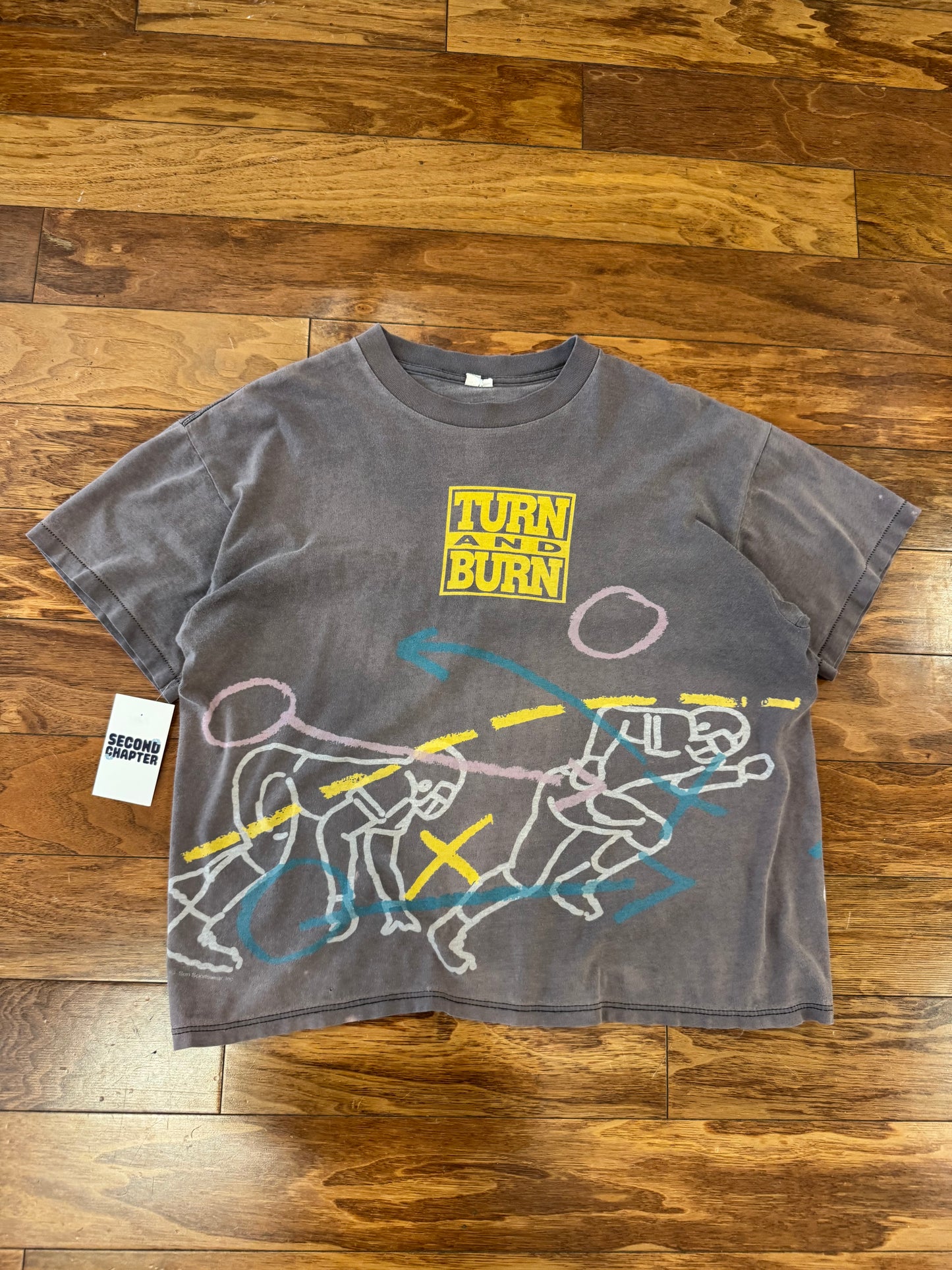 90s Turn & Burn Football Graphic Tee (L)