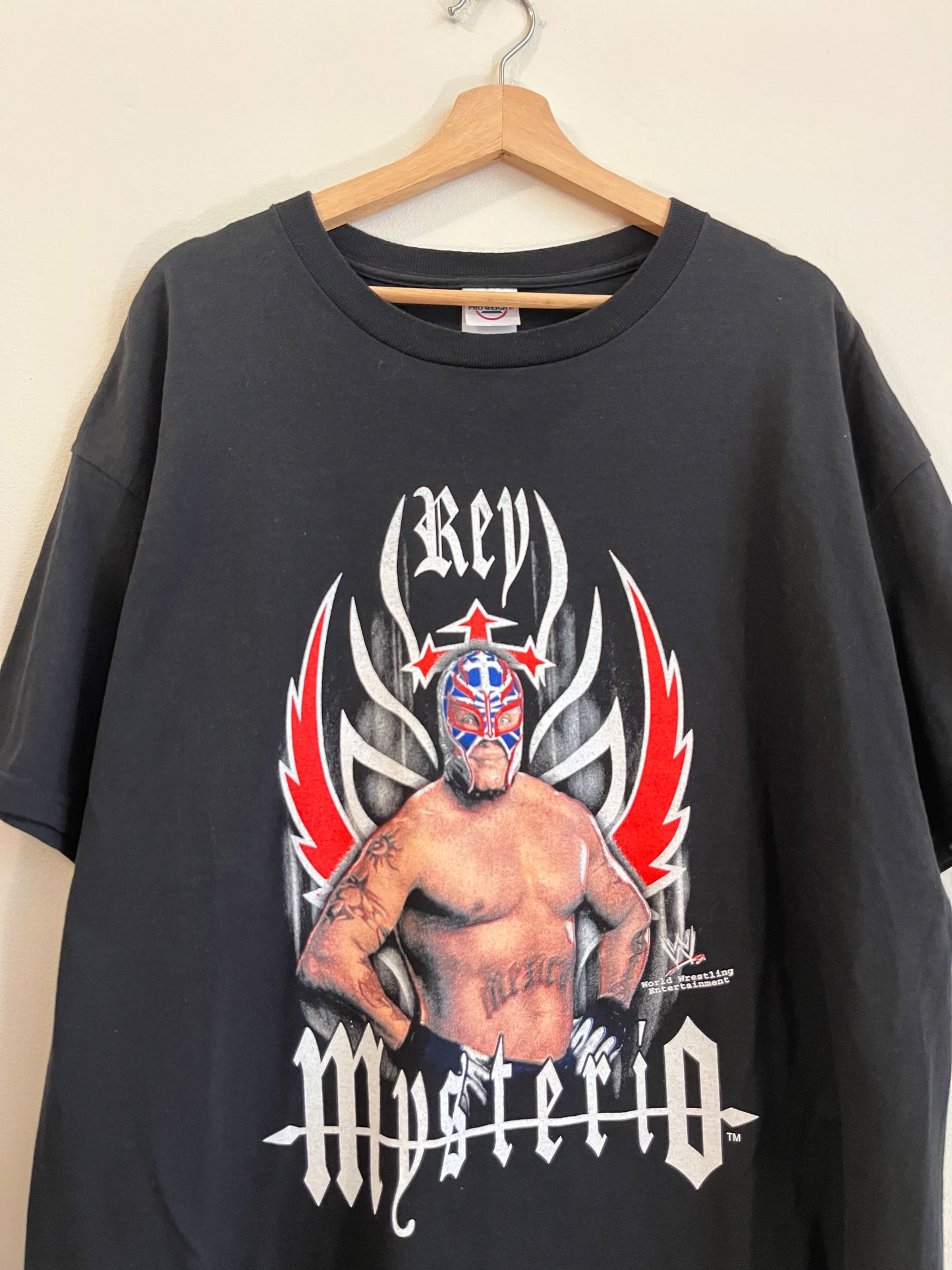00s Rey Mysterio WWE Wrestling Tee (XL)