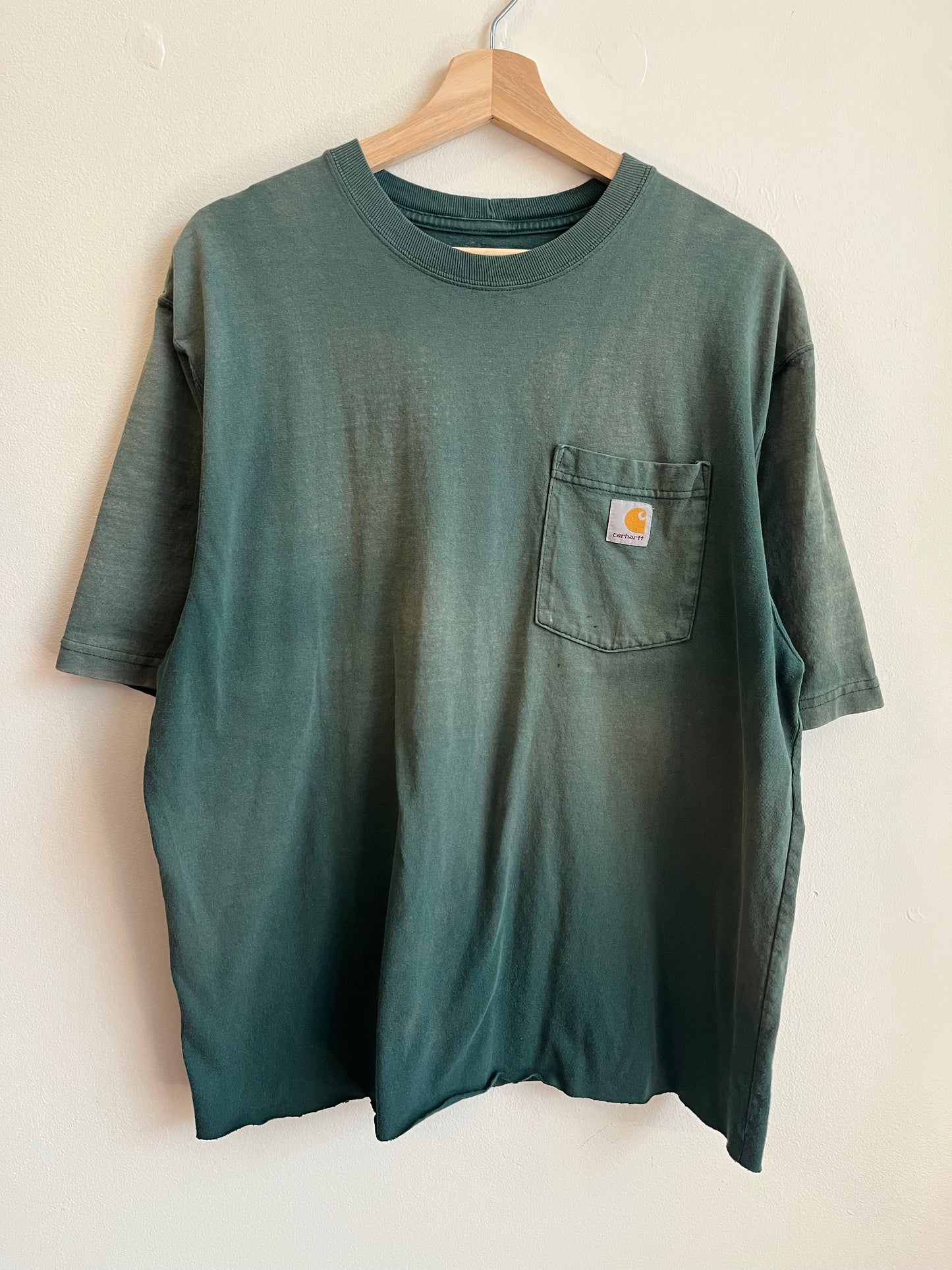 00s Carhartt Faded Green Cropped Pocket Tee (L)