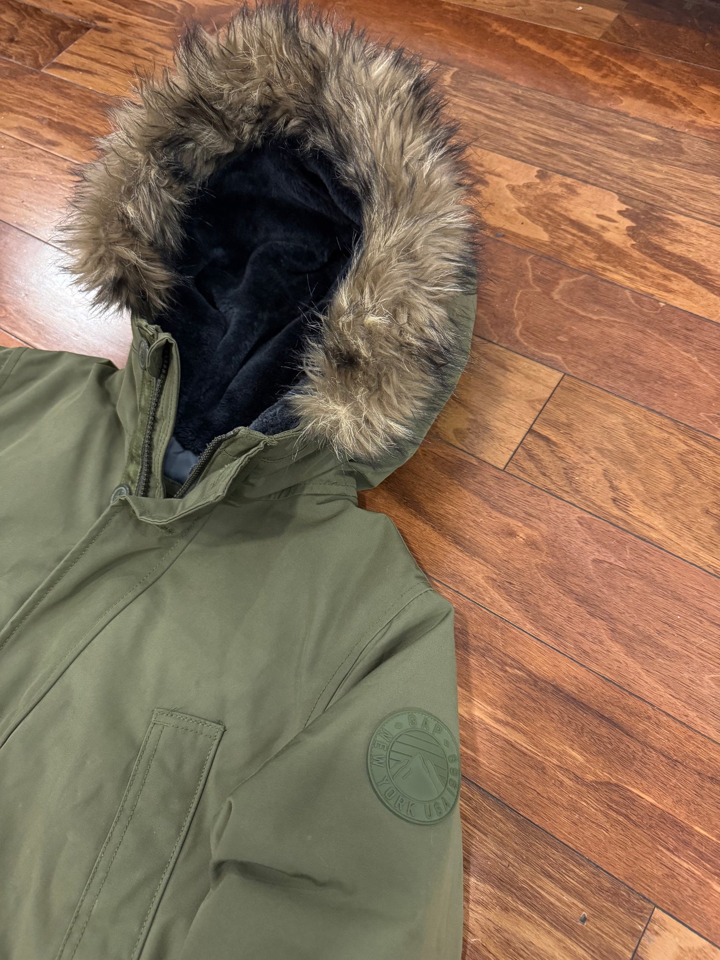 00s GAP Fur Hooded Vintage Jacket (Youth L)