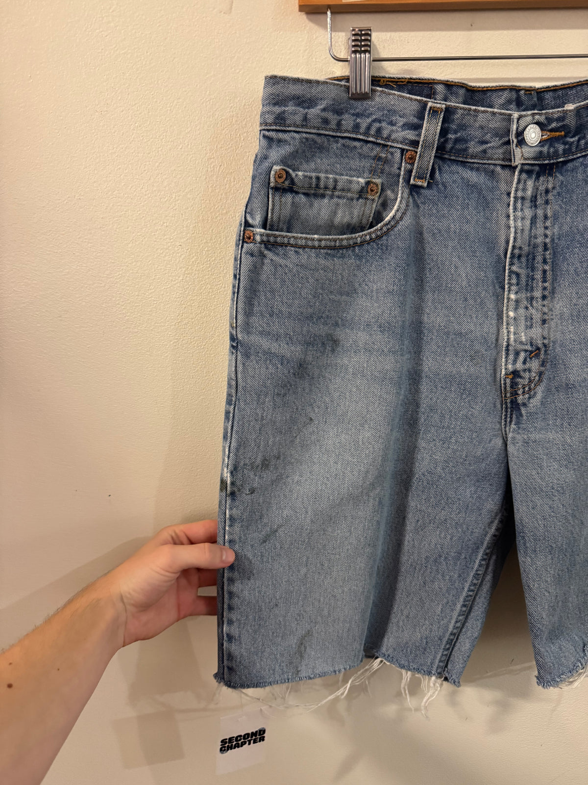 2002 Levi's 550 Stained Shorts (35)