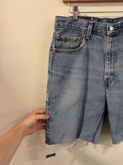 2002 Levi's 550 Stained Shorts (35)