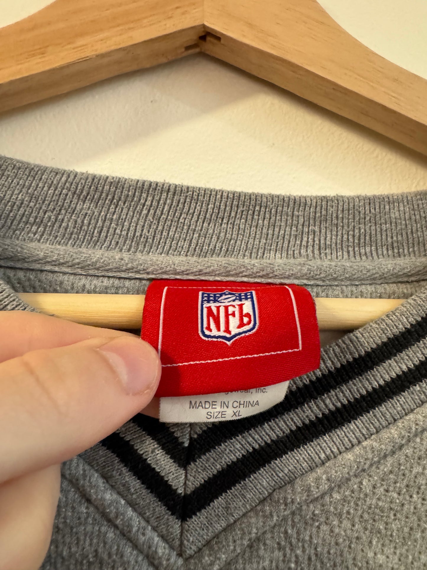 00s Carolina Panthers Embroidered NFL Crewneck (XL)