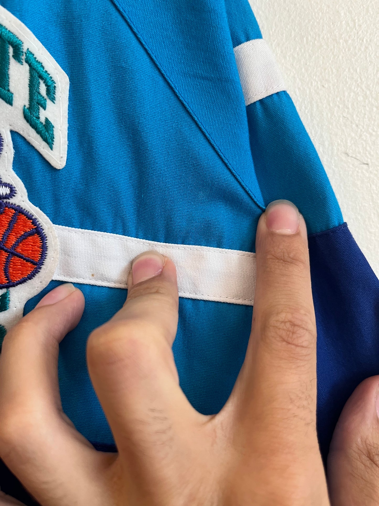 90s Charlotte Hornets Southern Classics Jacket (L)