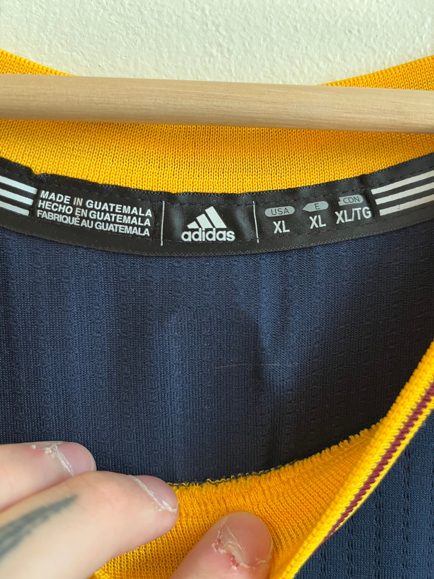 2016 Cleveland Cavaliers Lebron James Adidas Jersey (XL)