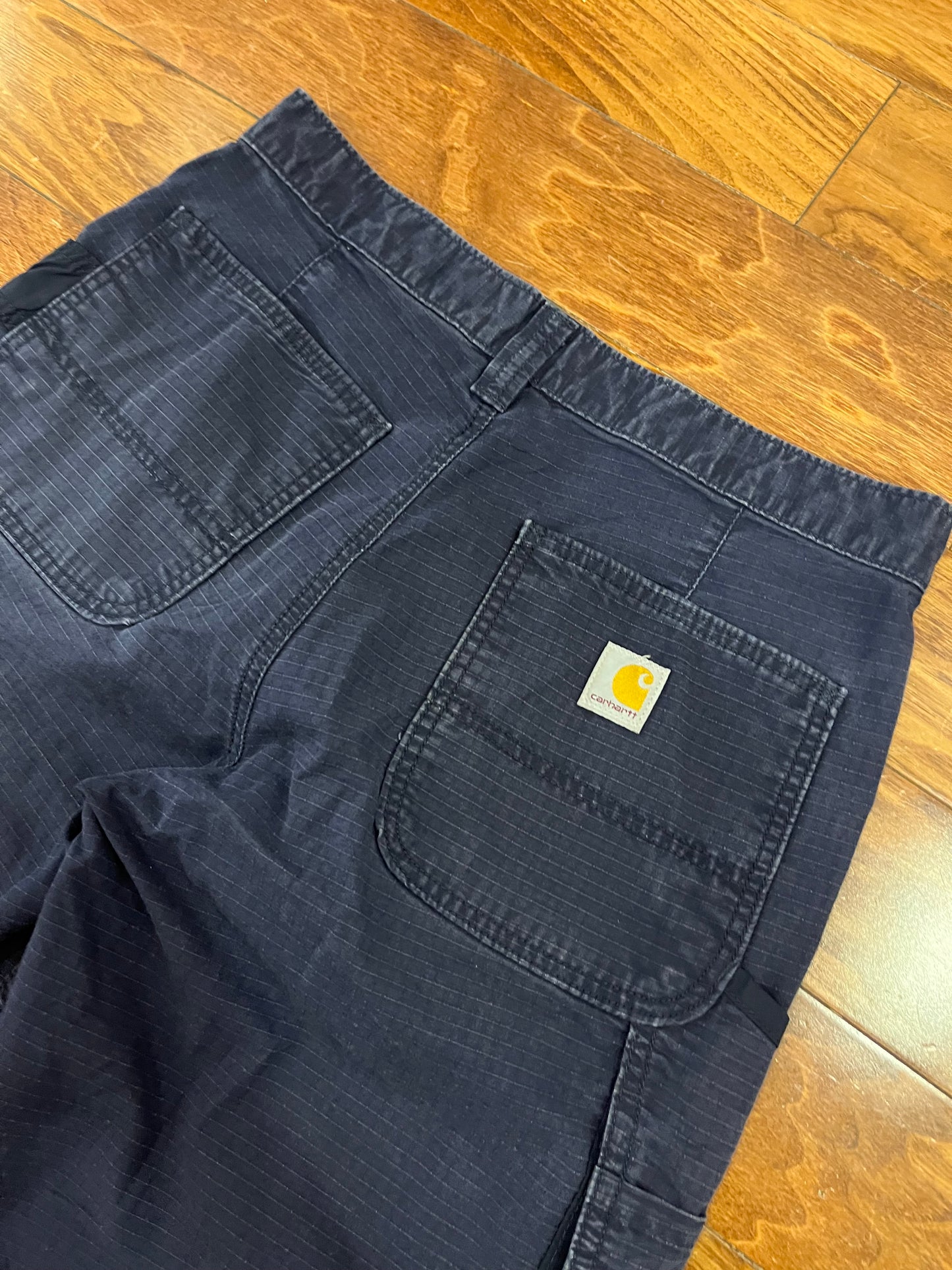 Carhartt Navy Cargo Shorts (31)