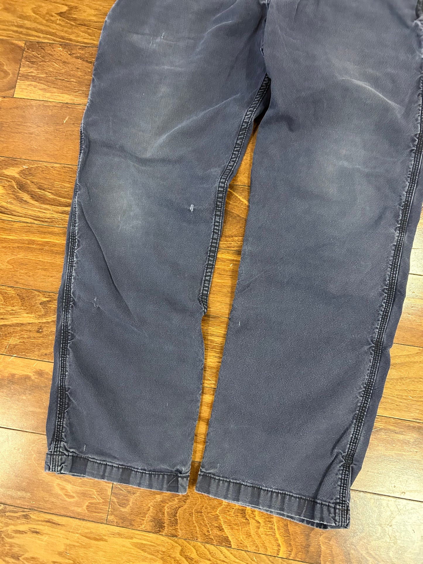 00s Carhartt Faded Navy Pants (36 x 32)