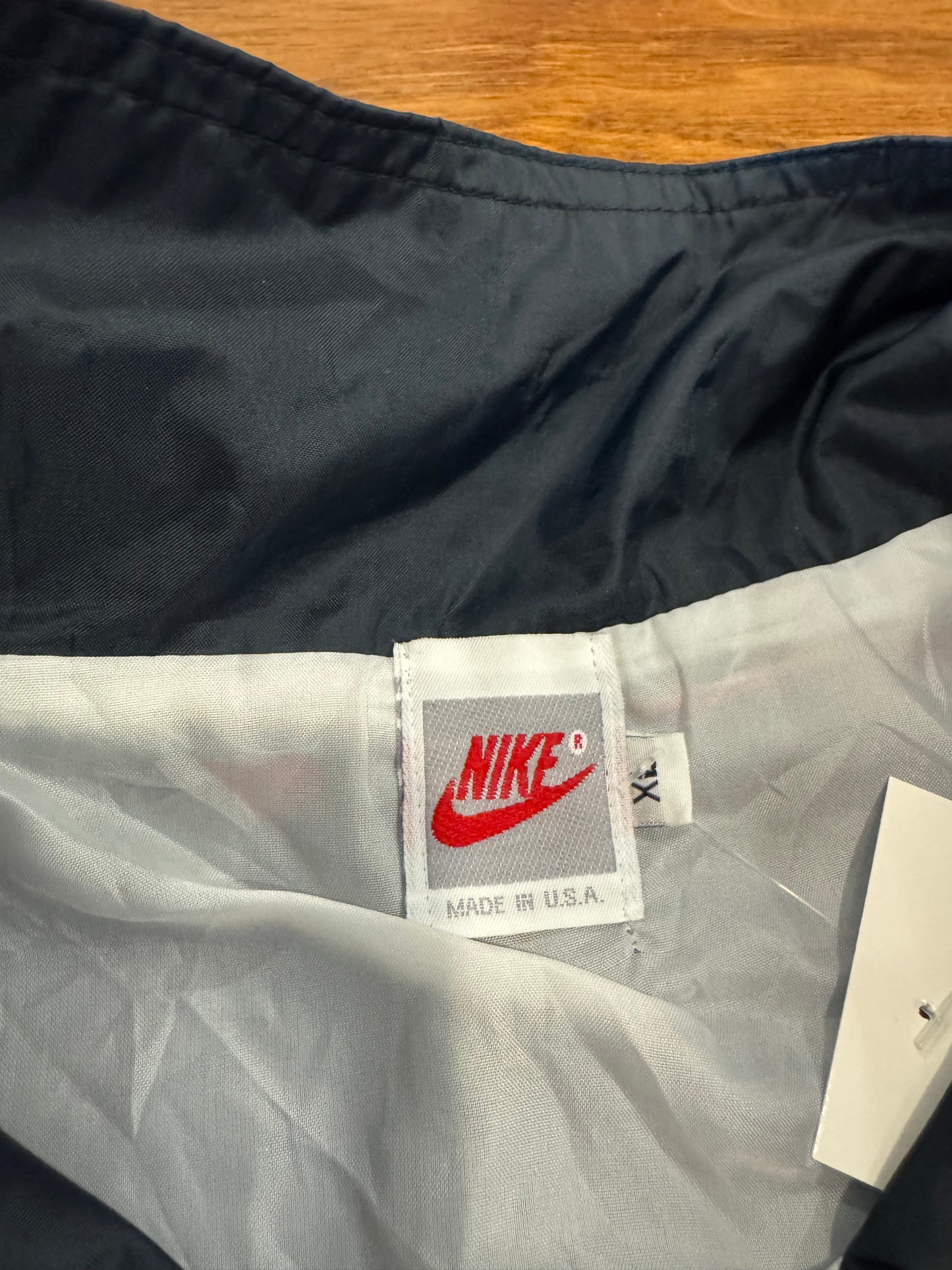 90s Nike Navy/Red Embroidered Windbreaker (XL)
